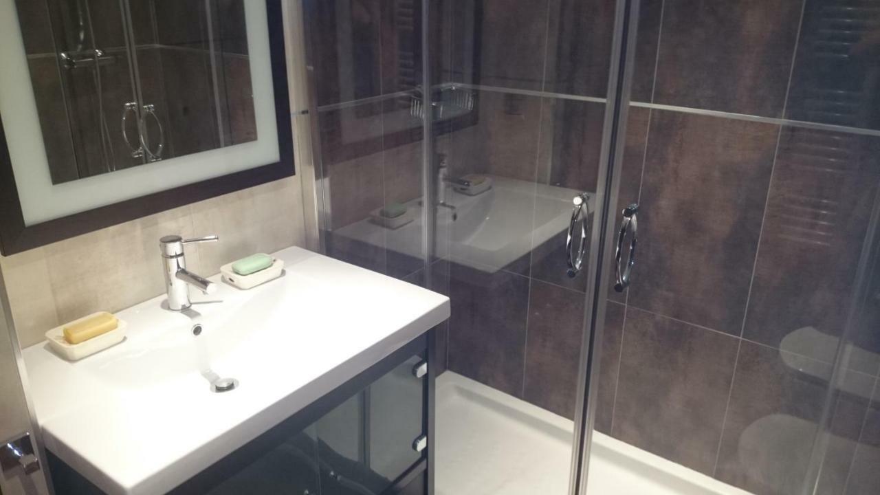 Apartamentos Salamanca Puerta Zamora, Centro, Wifi Con Salon Y 2 Dormitorios, Parking Luaran gambar